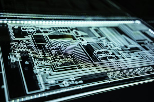 Seed-Stage Valuations Surge as AI Hardware Accelerators Attract Global Angels